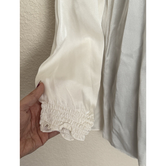 Lafayette 148 New York Silk Blouse Medium Classic Minimalist Quiet Luxury - Picture 6 of 12